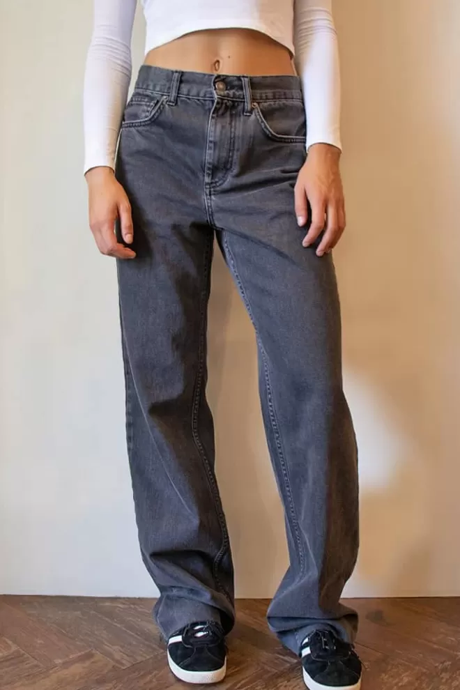 Denim^Subdued Jeans Mom