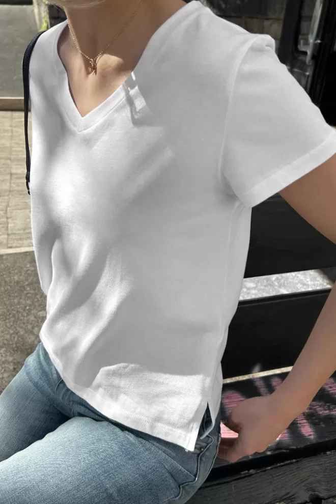 T-Shirt^Subdued T-shirt a V